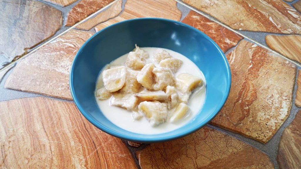 Gekochte Bananen in süßer Kokosmilch: Gluay Buad Chi